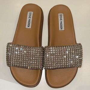 New Steve Madden Marren Brown Rhinestone Embellished Slide Sandals. Size 7M.